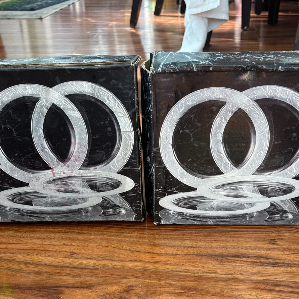 Elegant Clear Party Plates Set